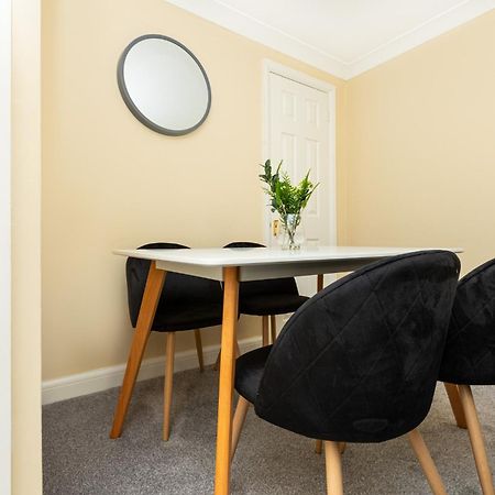 Charming 1Br Flat, Canning Town, Excel, City Hall London Eksteriør billede