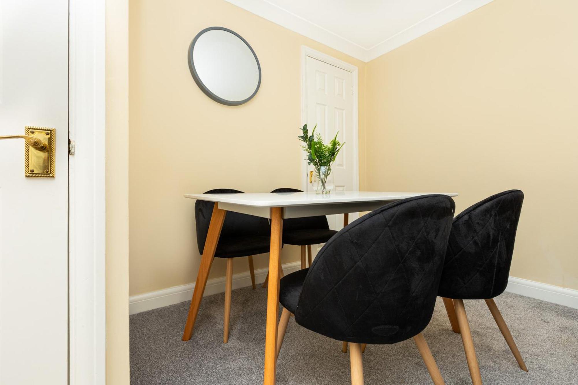 Charming 1Br Flat, Canning Town, Excel, City Hall London Eksteriør billede